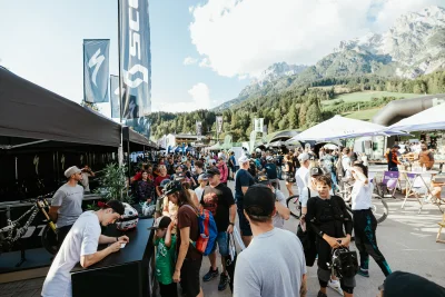 Auch in diesem Jahr ist das BIKE Festival Saalfelden Leogang Dreh und Angelpunkt der Szene.credit Miha Matavz