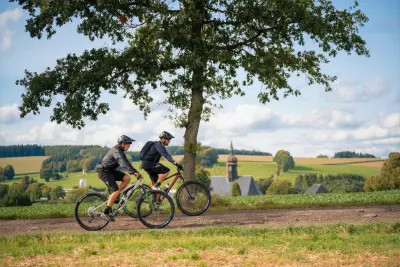 BLOCKLINE by Po trailech pres hory